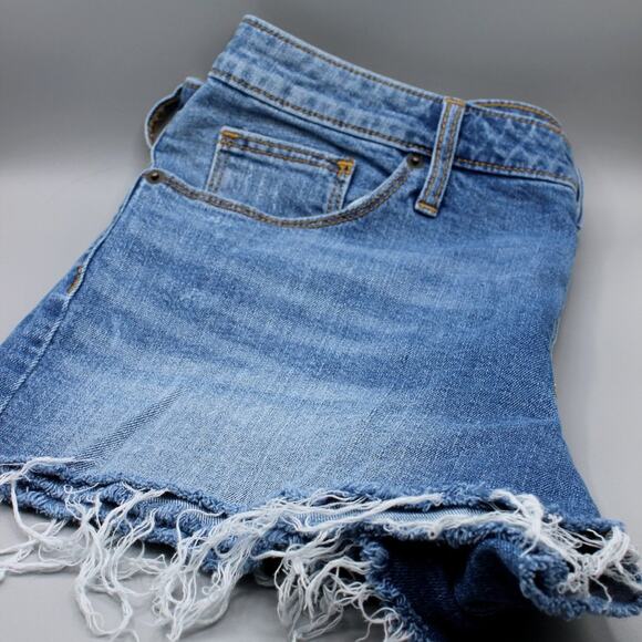 Universal Thread Denim Cut Off Shorts Size 12/31R - Picture 5 of 8